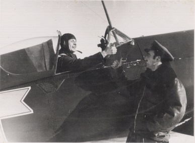 Eşti bine, boss? - Maxim, boss! sursa foto: worldwar2.ro